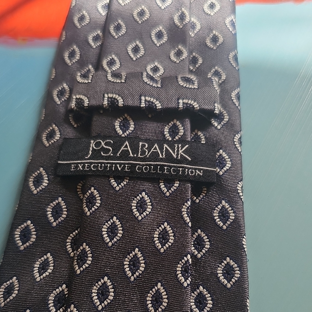 Jos. A. Bank Black and Gray Tie